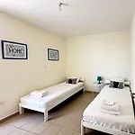 Modern Center With Pool Apartment *