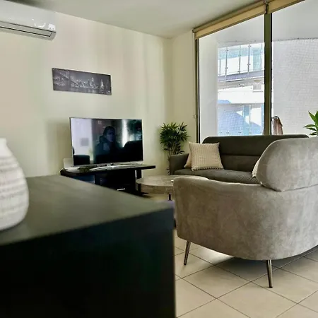 Semesterbostad Charming Centre W Pool - Flats 303 Larnaca