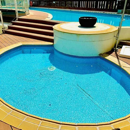 Semesterbostad Charming Centre W Pool - Flats 303