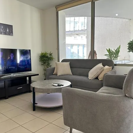 Semesterbostad Charming Centre W Pool - Flats 303