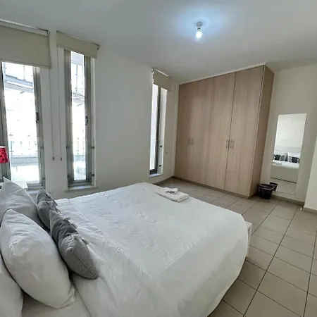 Charming Centre W Pool - Flats 303 Semesterbostad